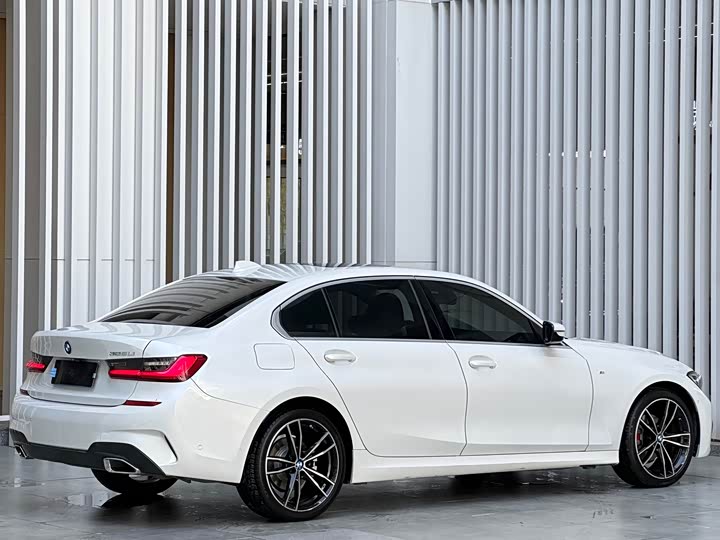 Фото 4 - BMW 3 Series