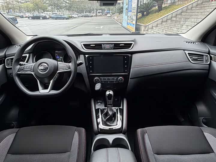 Фото 9 - Nissan Qashqai