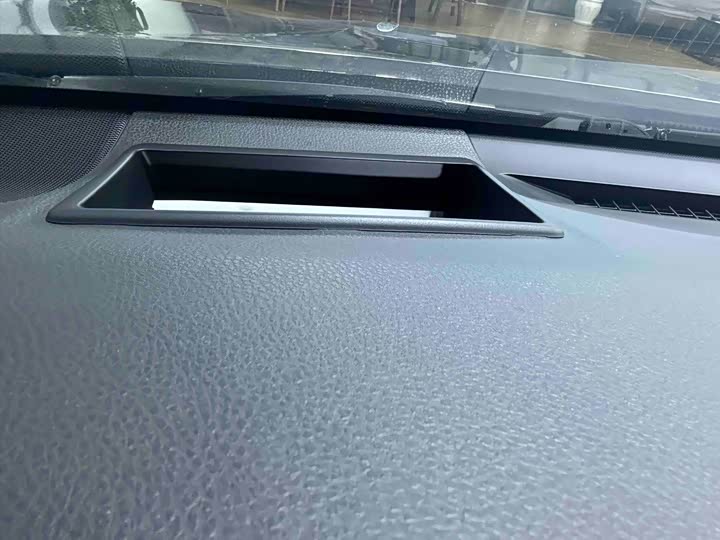 Фото 6 - Toyota Camry