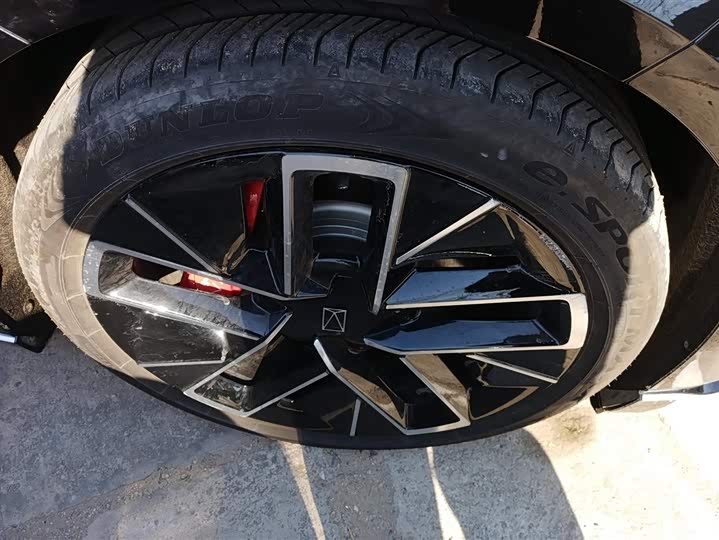 Фото 6 - Avatr 12