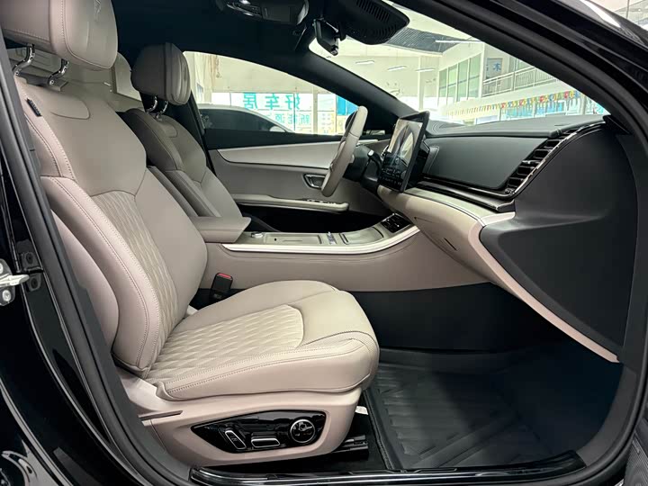 Фото 9 - BYD Han