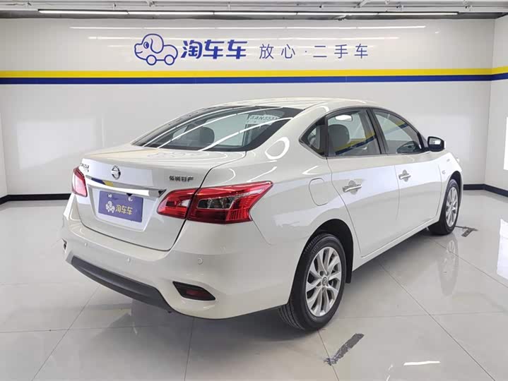 Фото 3 - Nissan Sylphy