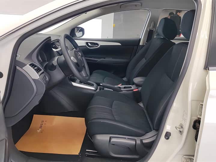 Фото 9 - Nissan Sylphy