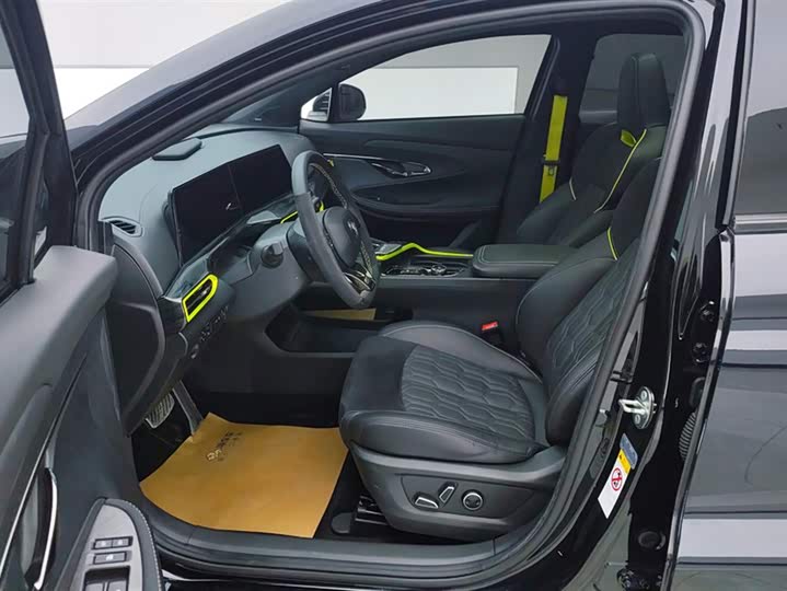 Фото 9 - Changan UNI-T