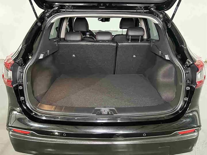 Фото 6 - Nissan Qashqai