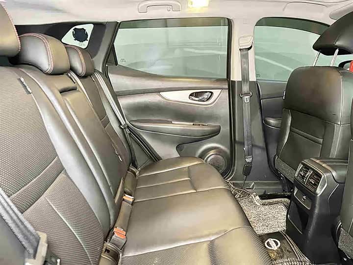 Фото 7 - Nissan Qashqai