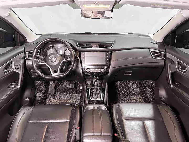 Фото 9 - Nissan Qashqai