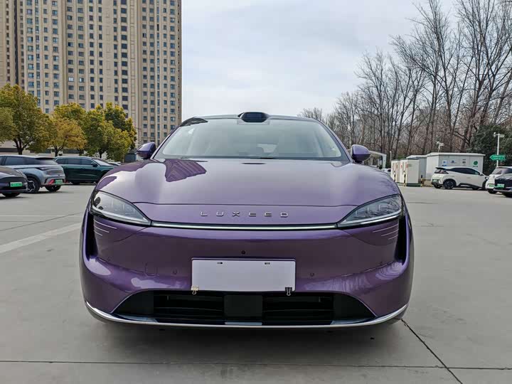 Фото 2 - Luxeed R7