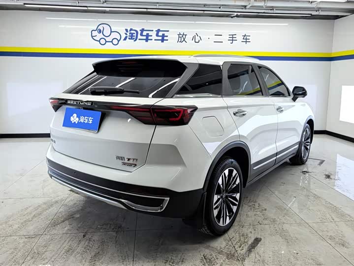 Фото 3 - Bestune T77