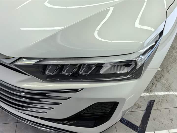 Фото 5 - Bestune T77