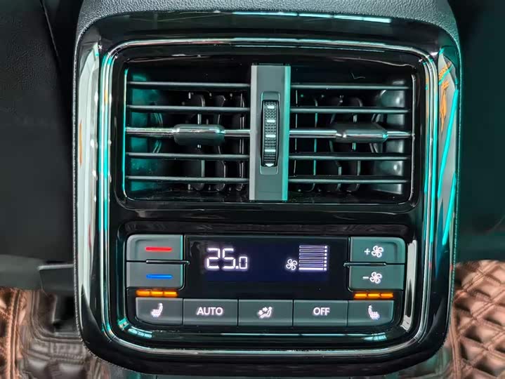 Фото 9 - Volkswagen Passat