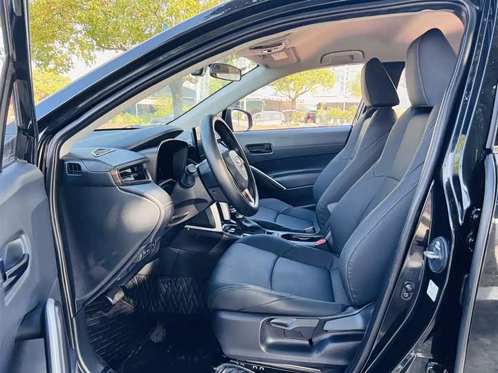 Фото 2 - Toyota Frontlander