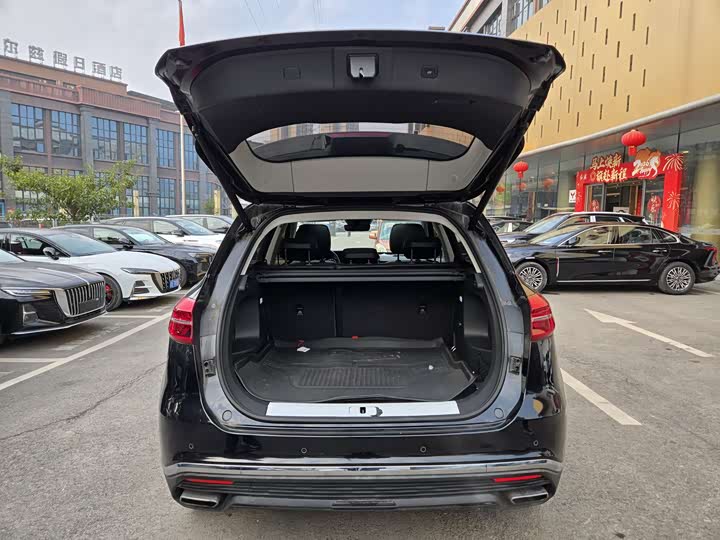 Фото 5 - Hongqi HS5