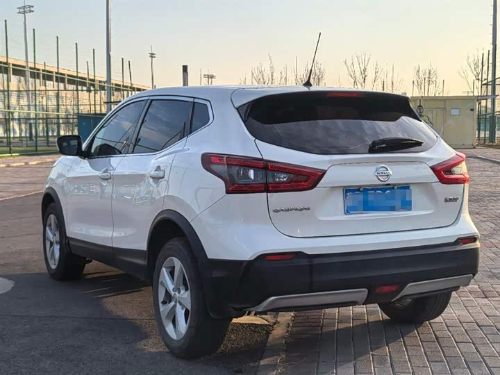 Фото 3 - Nissan Qashqai