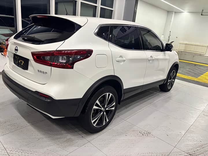 Фото 6 - Nissan Qashqai