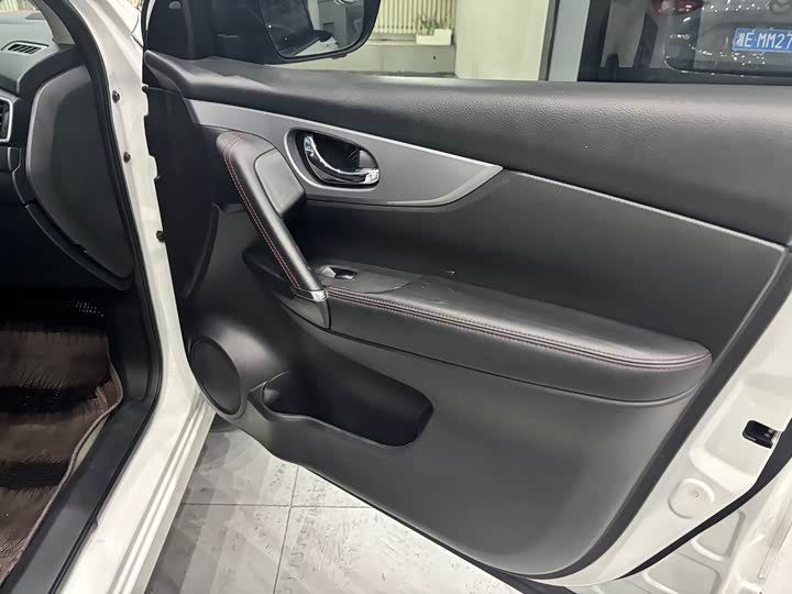 Фото 8 - Nissan Qashqai