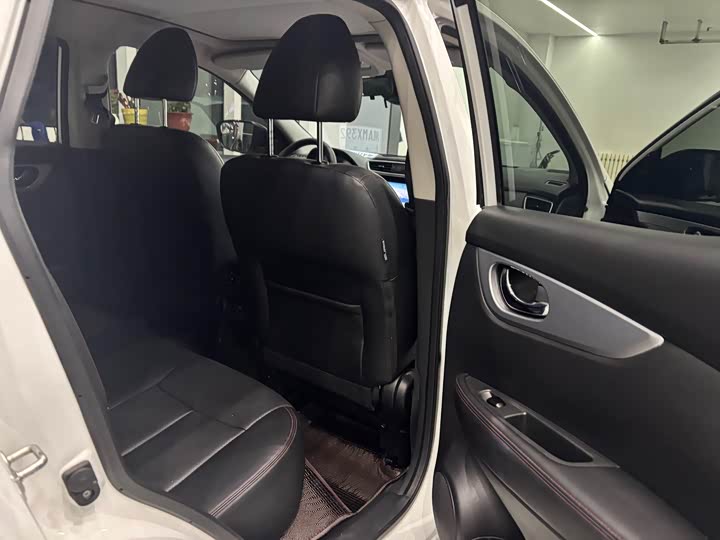 Фото 9 - Nissan Qashqai