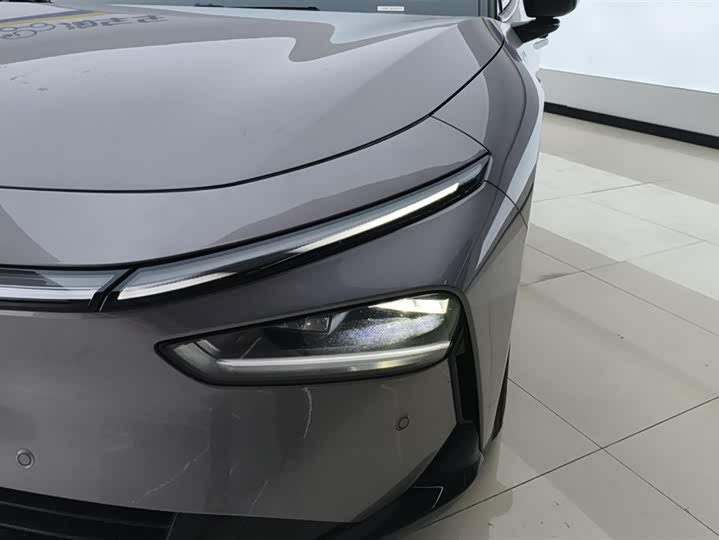 Фото 5 - XPeng F57