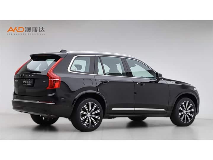 Фото 3 - Volvo XC90