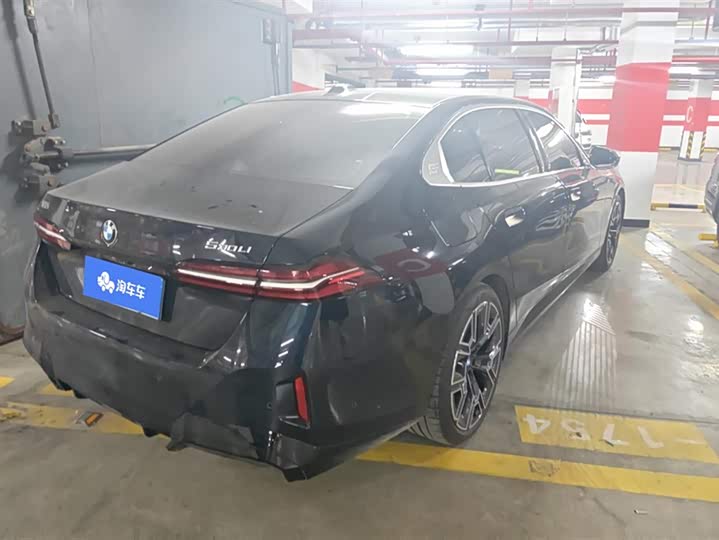 Фото 3 - BMW 5 Series