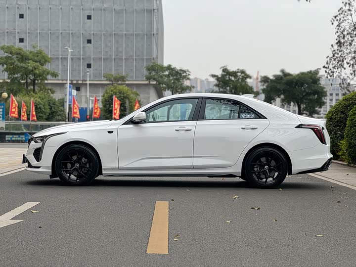 Фото 4 - Cadillac CT4