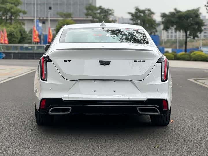 Фото 6 - Cadillac CT4