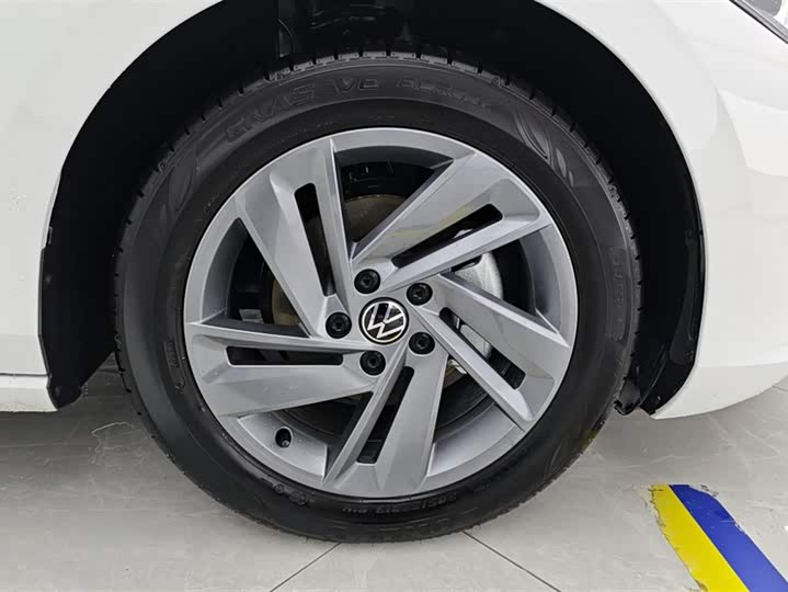 Фото 6 - Volkswagen Lamando L