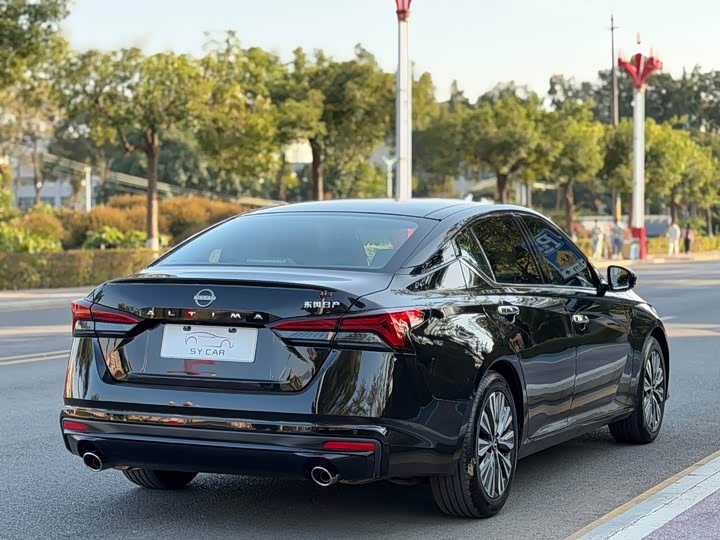 Фото 5 - Nissan Teana