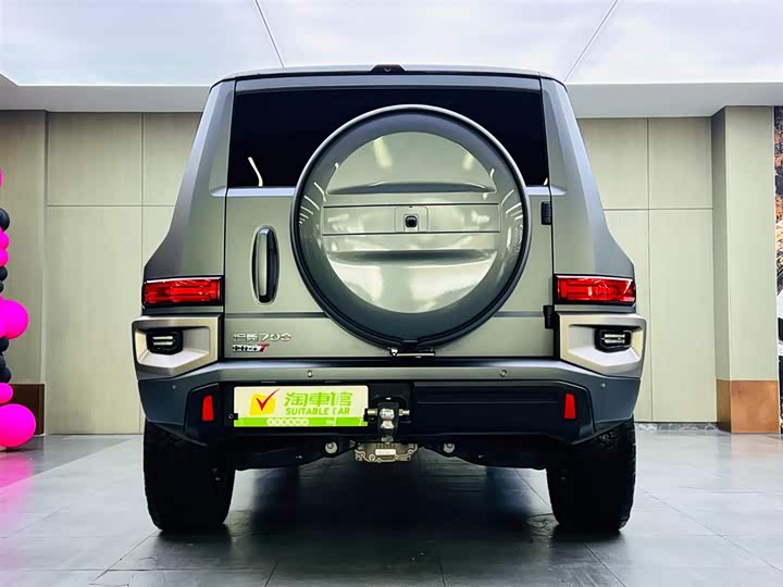 Photo 5 - Tank 700 Hybrid