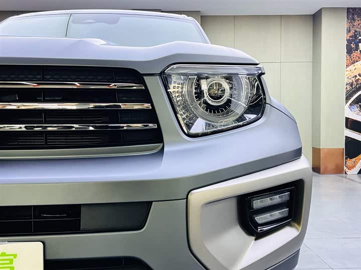 Photo 7 - Tank 700 Hybrid