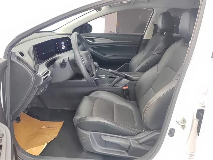 Фото 9 - Changan Eado Plus