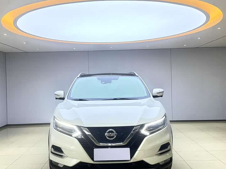 Фото 2 - Nissan Qashqai