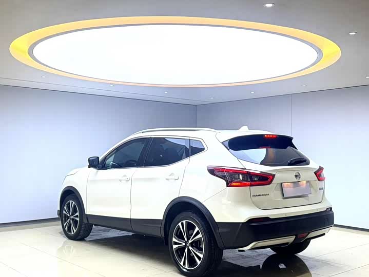 Фото 4 - Nissan Qashqai