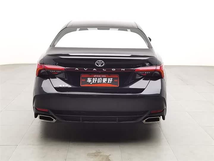 Фото 4 - Toyota Avalon