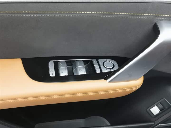 Фото 9 - BYD Tang Hybrid/EV