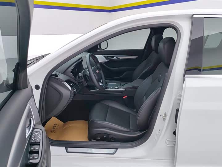 Photo 9 - Cadillac CT5