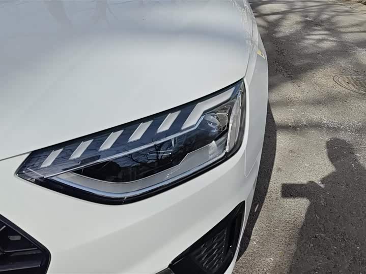 Фото 5 - Audi A4L