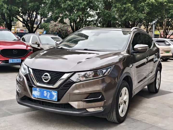 Фото 1 - Nissan Qashqai