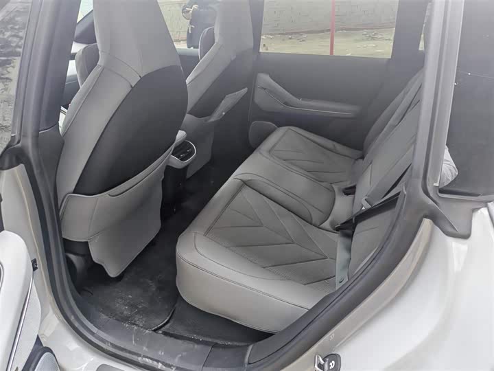 Фото 4 - Nio ET5T