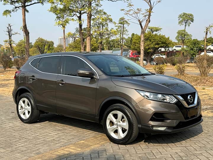Фото 3 - Nissan Qashqai