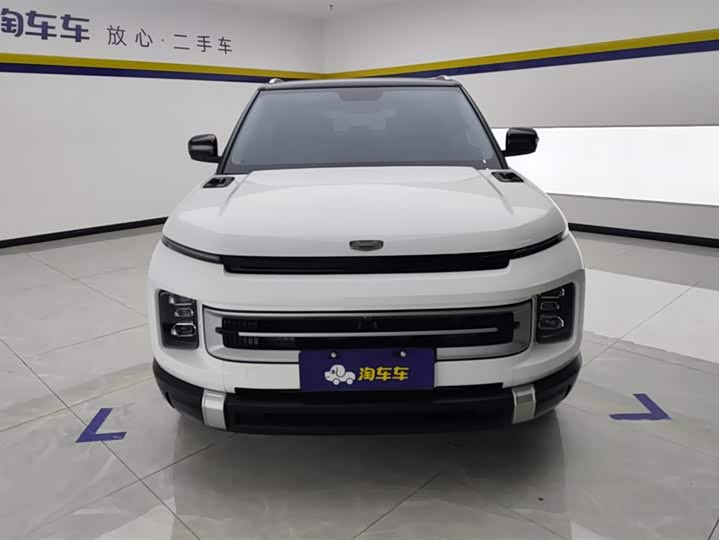 Фото 2 - Geely Icon