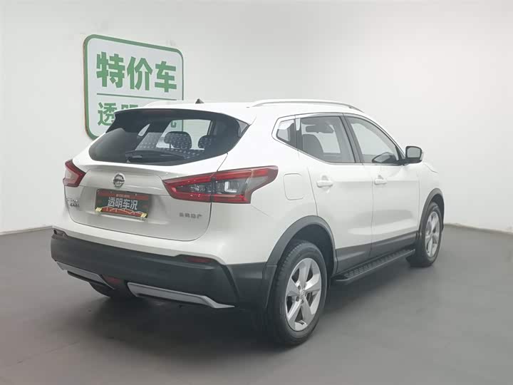 Фото 2 - Nissan Qashqai