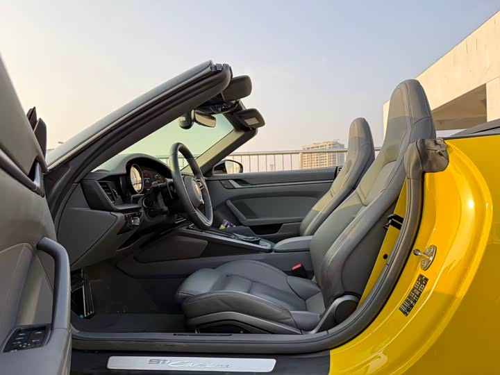 Фото 3 - Porsche 911