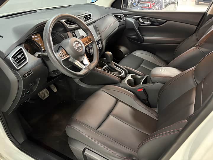 Фото 7 - Nissan Qashqai