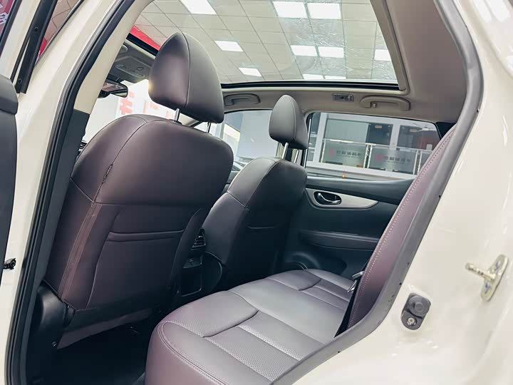 Фото 5 - Nissan Qashqai