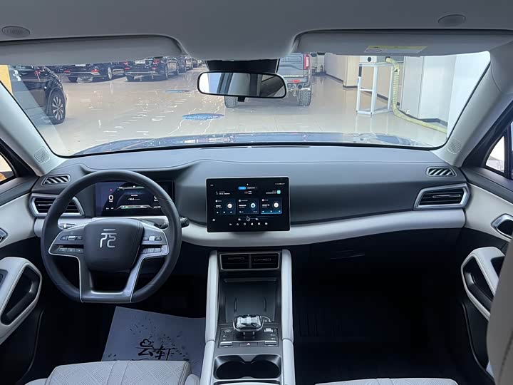 Фото 4 - BYD Yuan Up