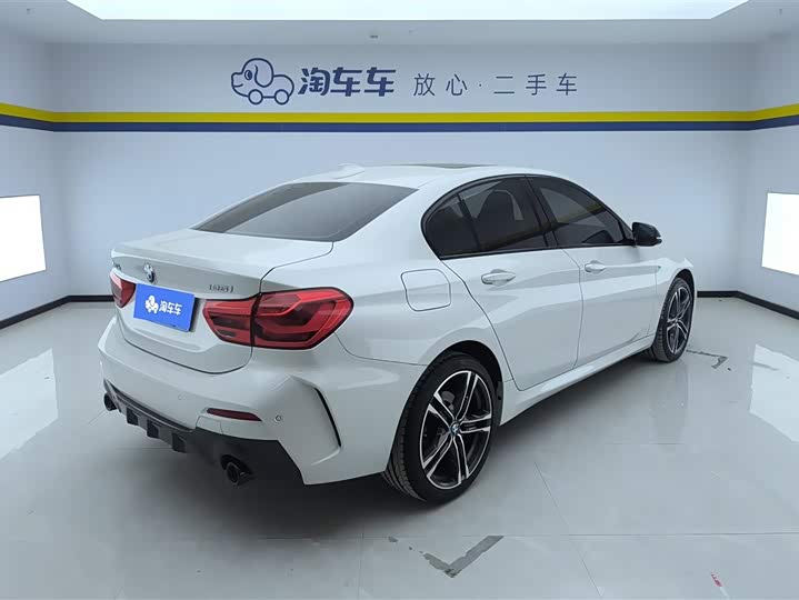 Фото 3 - BMW 1 Series