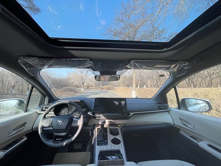 Фото 5 - Toyota Sienna