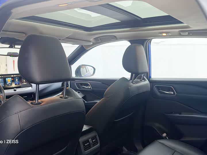 Фото 8 - Nissan Qashqai