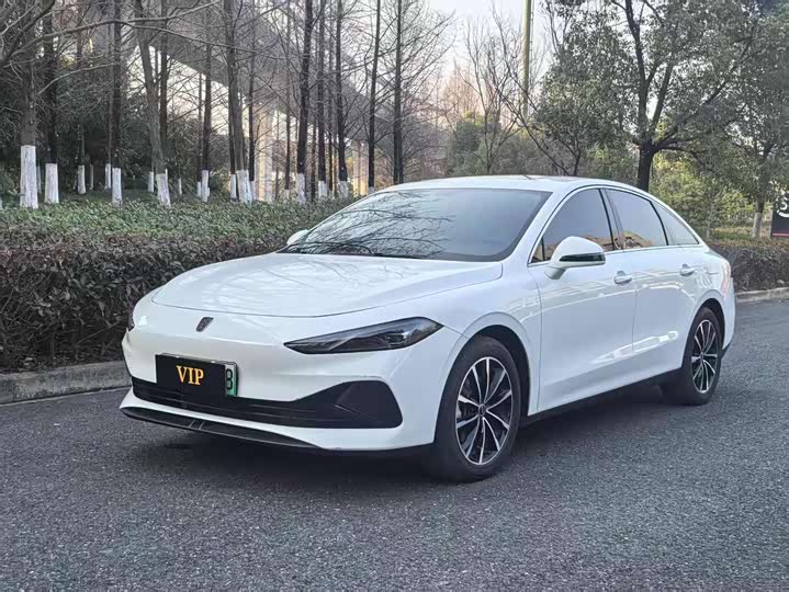 Фото 1 - Roewe D7